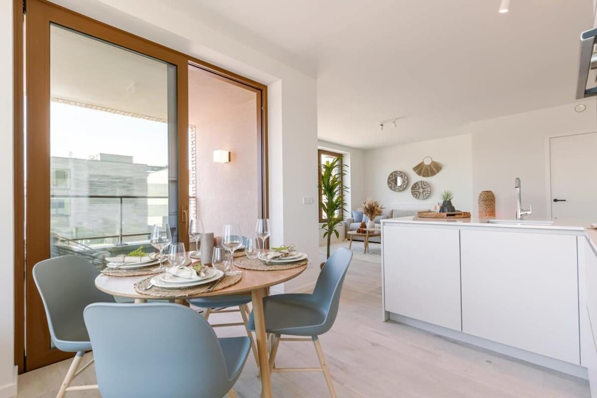 Huswell - Stylish Apartment With Terrace Near The Beach Oostende Exterior foto